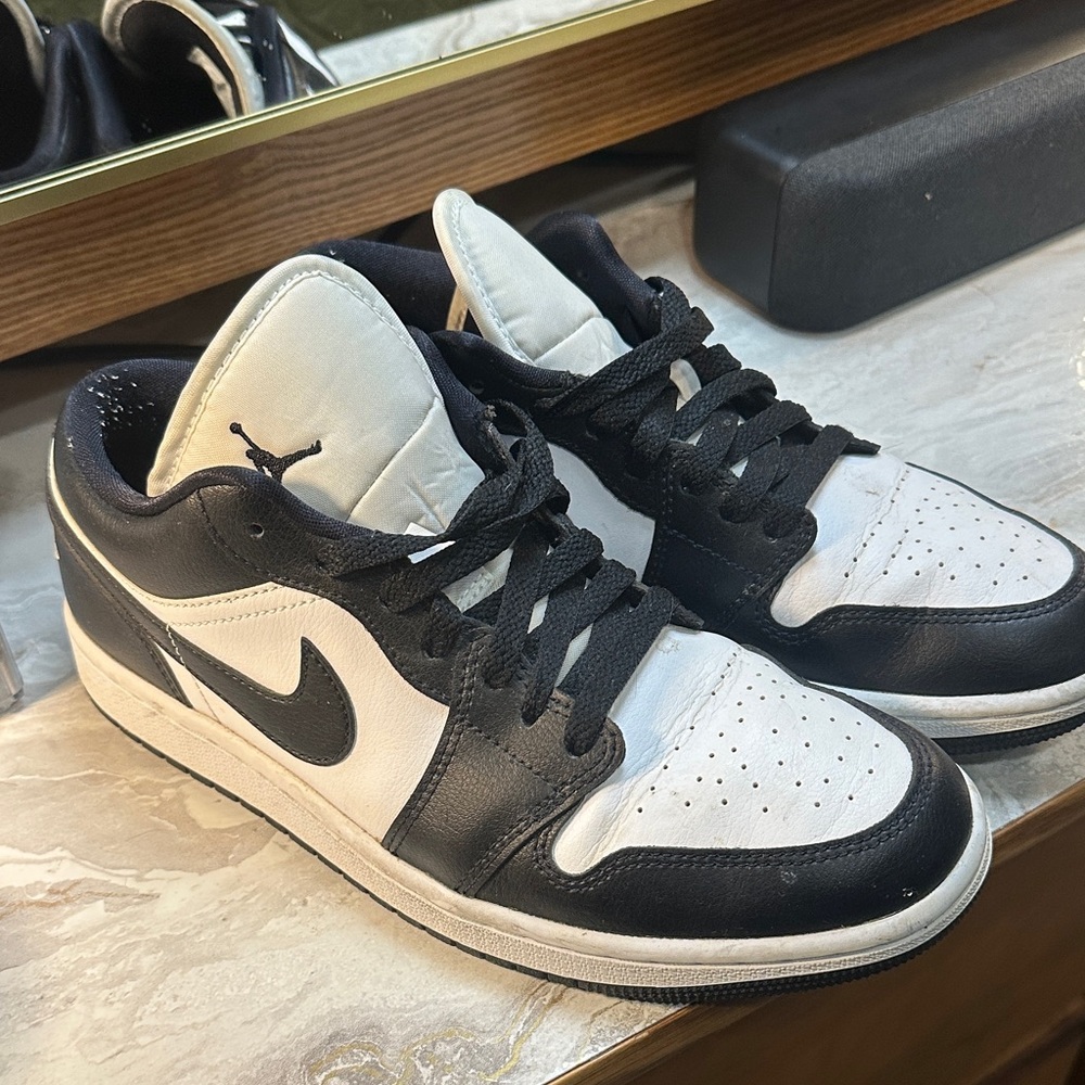 Nike Black and White Low-Top Sneakers
